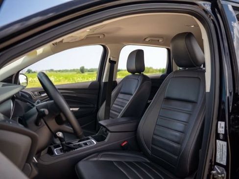 Used 2019 Ford Escape SEL AWD/4WD image 15