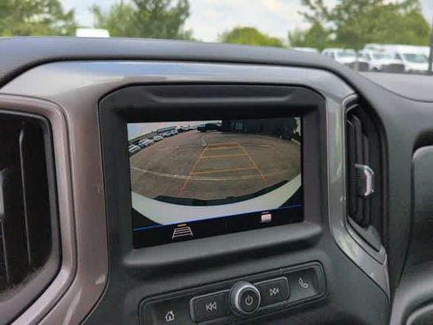 Used 2021 Chevrolet Silverado 2500 Custom w/ Custom Value Package AWD/4WD image 28