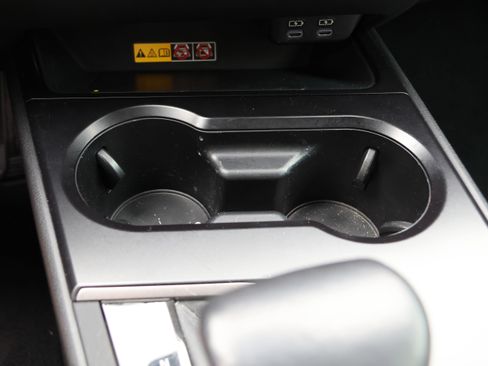 Used 2024 Lexus UX 250h FWD w/ Premium Package image 23