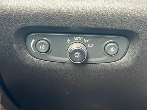Certified 2021 Chevrolet Traverse LT AWD/4WD image 19