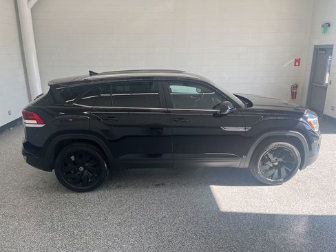 New 2026 Volkswagen Atlas Cross Sport SE AWD/4WD image 9