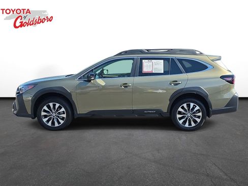 Used 2025 Subaru Outback Limited image 8