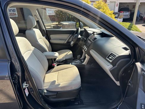 Used 2017 Subaru Forester 2.5i Premium w/ All-Weather Package AWD/4WD image 24