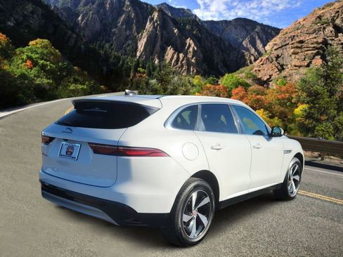 Used 2022 Jaguar F-PACE S image 3
