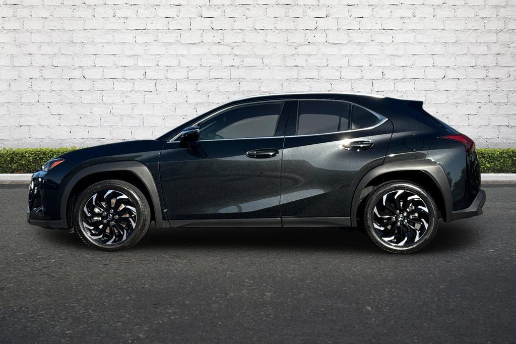 Used 2024 Lexus UX 250h FWD image 7