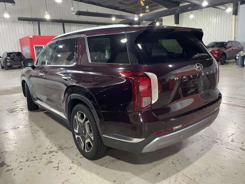 Used 2023 Hyundai Palisade Limited FWD image 4