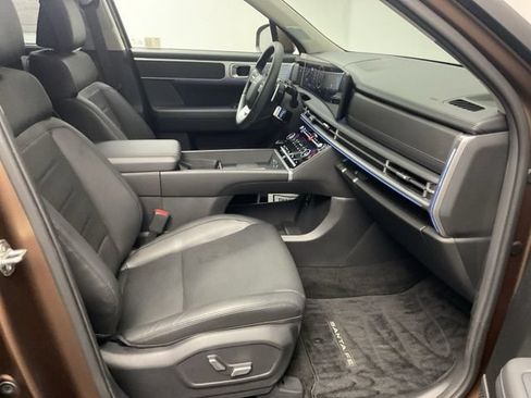 Used 2024 Hyundai Santa Fe Limited AWD/4WD image 26