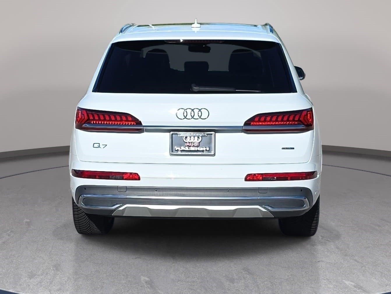 Used 2022 Audi Q7 3.0T Premium Plus w/ Premium Plus Package AWD/4WD image 6