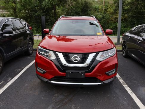 Used 2017 Nissan Rogue SL w/ SL Premium Package AWD/4WD image 2