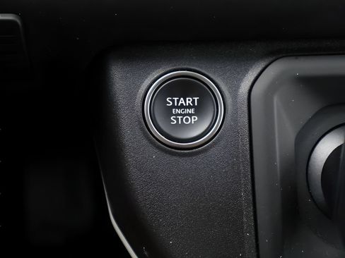 Used 2024 Land Rover Defender 110 SE AWD/4WD image 26