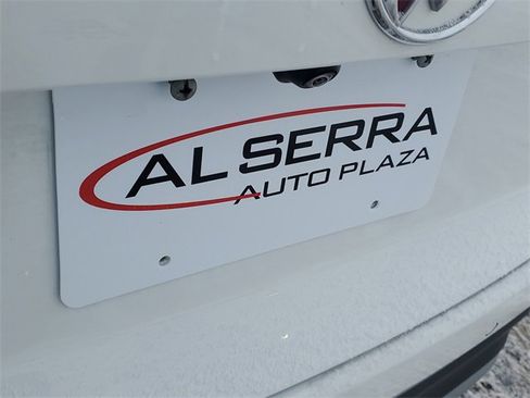 Certified 2023 Buick Envision Essence image 7