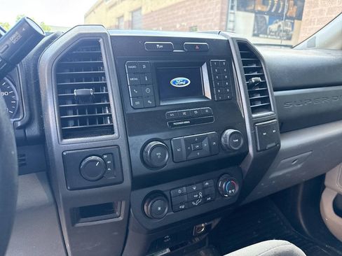 Used 2020 Ford F250 XL w/ Power Equipment Group AWD/4WD image 25