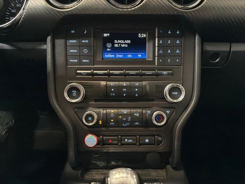 Used 2017 Ford Mustang Coupe image 22