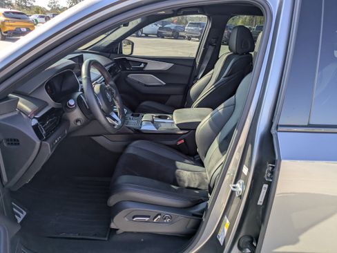 Used 2024 Acura MDX A-Spec image 10