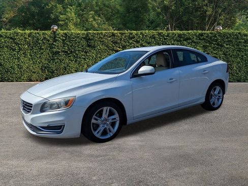 Used 2015 Volvo S60 T5 Premier image 8