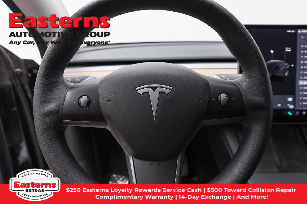 Used 2021 Tesla Model Y Long Range AWD/4WD image 11