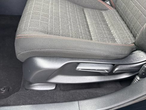 Certified 2025 Honda HR-V Sport image 11