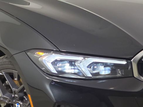 Used 2025 BMW 330i xDrive Sedan w/ Premium Package image 36