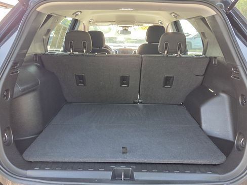 Certified 2020 Chevrolet Equinox LS FWD image 13