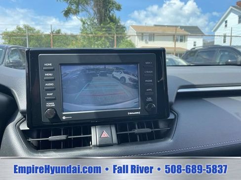 Used 2022 Toyota RAV4 LE AWD/4WD image 22