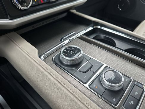 Used 2023 Ford Expedition Max Limited image 20