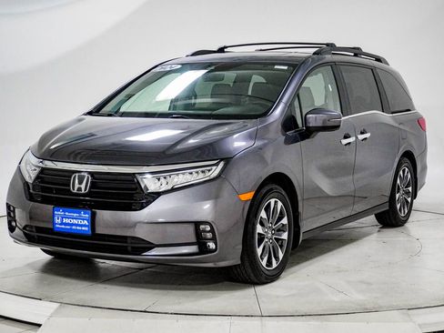 Used 2024 Honda Odyssey EX-L image 3