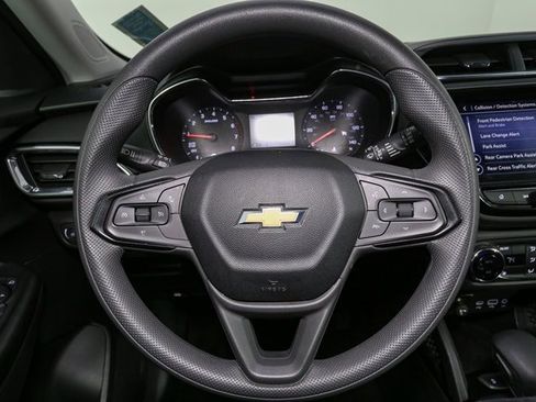 Used 2021 Chevrolet TrailBlazer LT w/ Convenience Package image 29