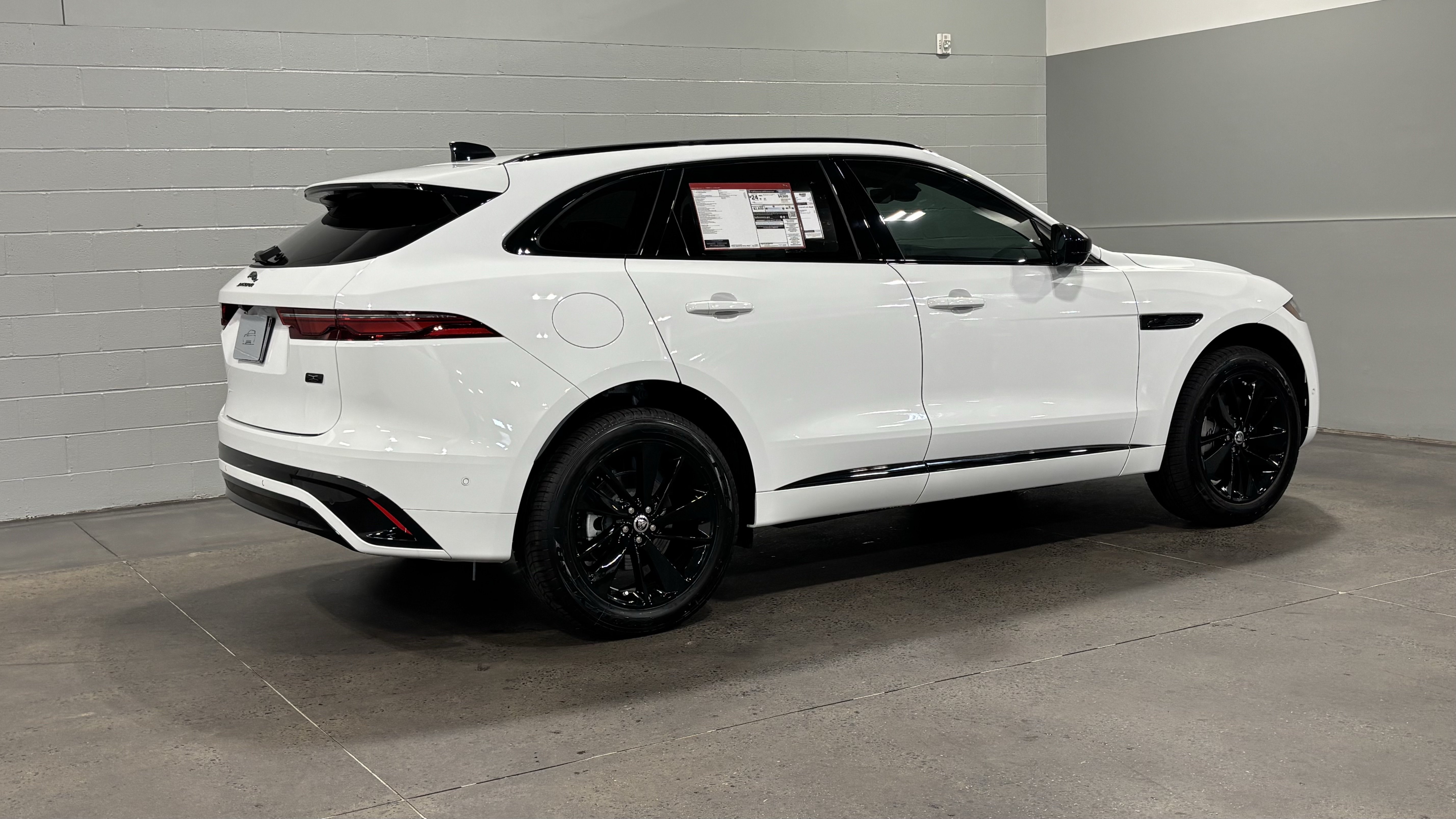 New 2026 Jaguar F-PACE R-Dynamic S AWD/4WD image 2