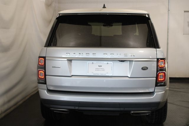 Used 2018 Land Rover Range Rover Supercharged AWD/4WD image 6