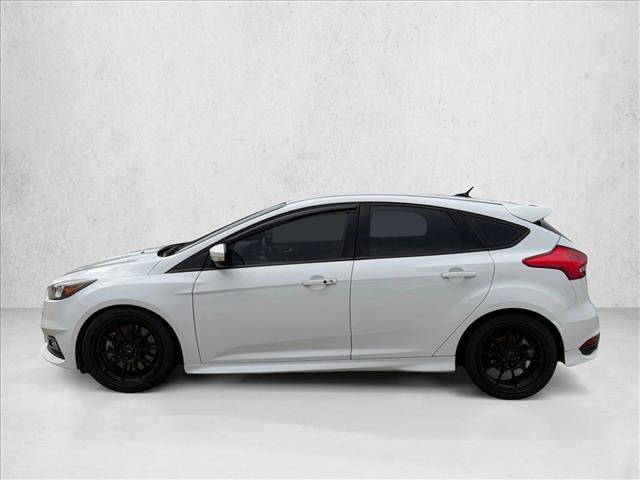 Used 2018 Ford Focus ST FWD image 9
