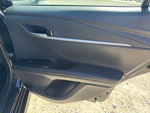 Used 2025 Toyota Camry LE image 18