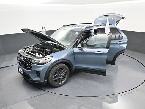 New 2026 Ford Explorer ST image 59