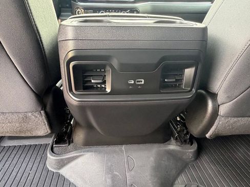 Used 2025 Chevrolet Silverado 1500 LT Trail Boss w/ Convenience Package II AWD/4WD image 30