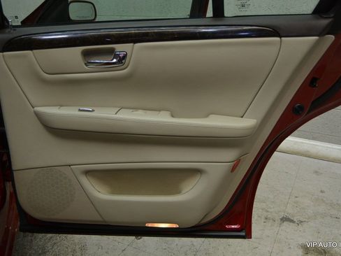 Used 2010 Cadillac DTS image 10