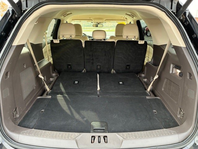 Used 2021 Ford Explorer Platinum w/ Equipment Group 601A AWD/4WD image 20