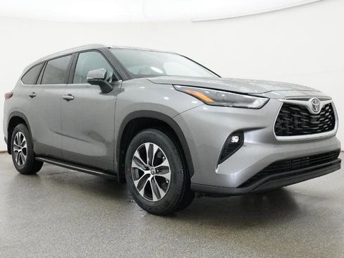 New 2026 Toyota Highlander XLE image 27