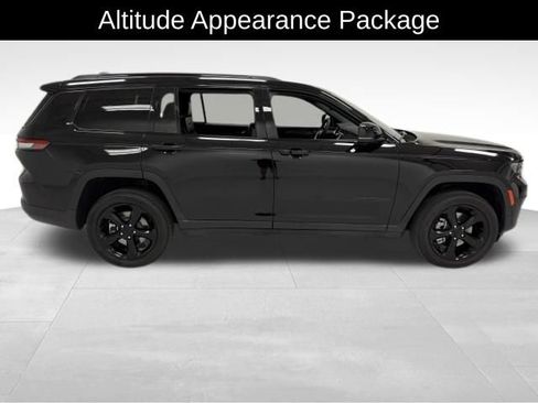Used 2024 Jeep Grand Cherokee L Laredo AWD/4WD image 5