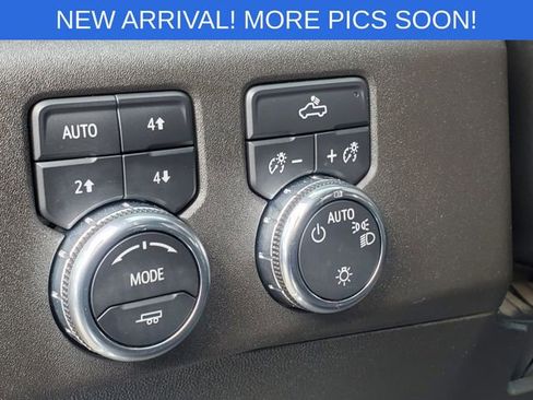 Used 2023 GMC Sierra 1500 SLE image 9