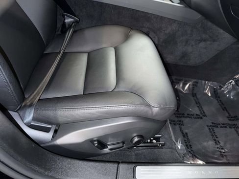 Used 2023 Volvo S60 B5 Plus w/ Climate Package FWD image 15