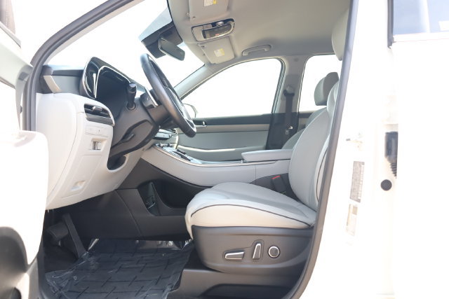 Used 2024 Hyundai Palisade SEL FWD image 10