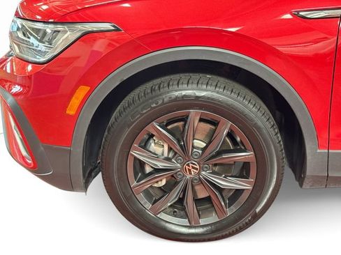 Certified 2023 Volkswagen Tiguan SE w/ Panoramic Sunroof Package FWD image 20
