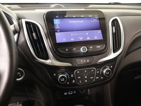 Used 2024 Chevrolet Equinox Premier image 5