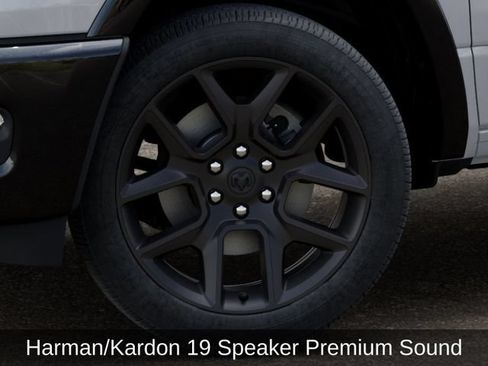 New 2026 RAM 1500 Laramie AWD/4WD image 9