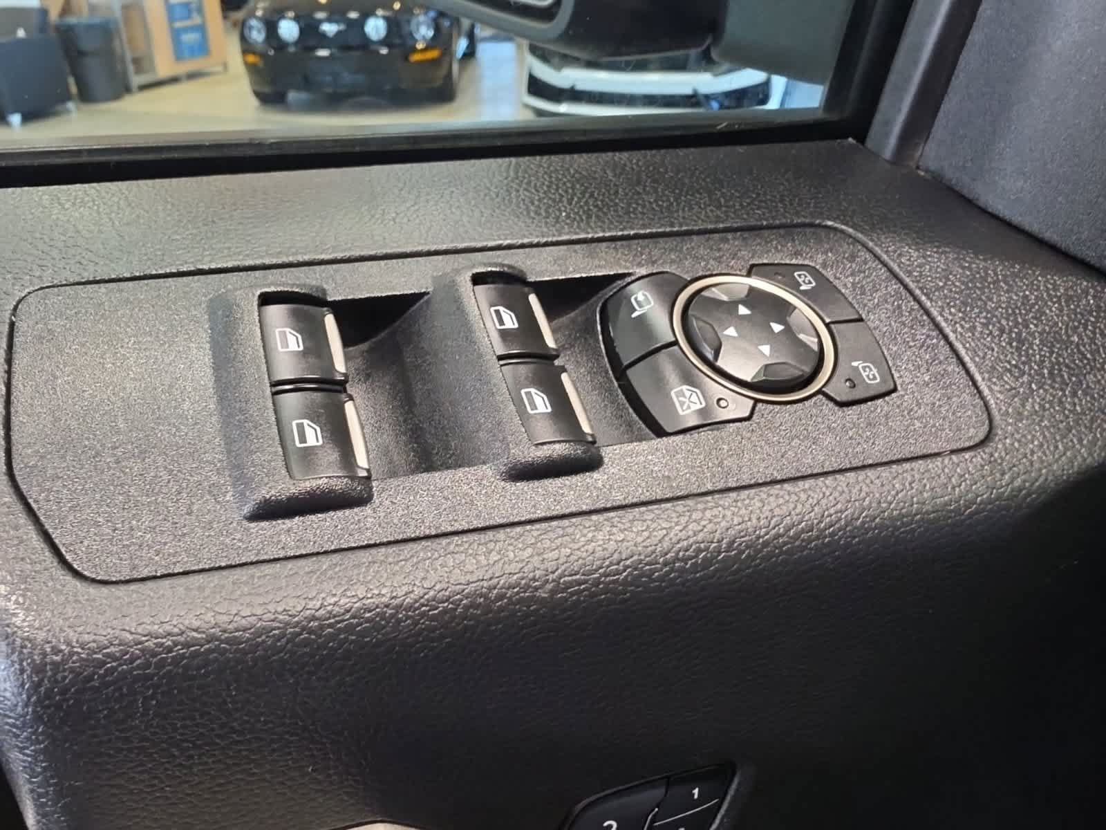 Used 2018 Ford F150 Raptor w/ Equipment Group 802A Luxury AWD/4WD image 23
