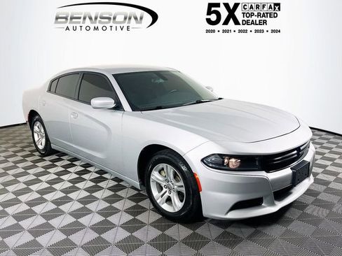 Used 2022 Dodge Charger SXT RWD image 1