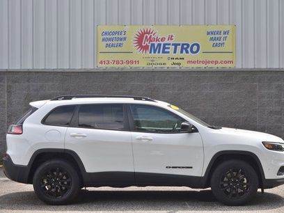 Used 2023 Jeep Cherokee Altitude Lux