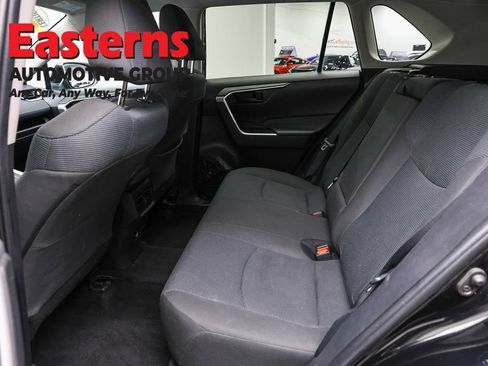 Used 2022 Toyota RAV4 LE AWD/4WD image 20