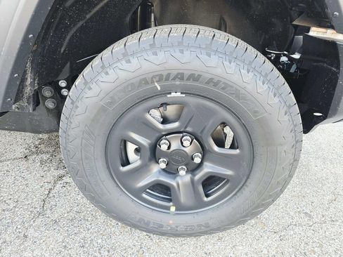 New 2026 Jeep Gladiator Sport image 12