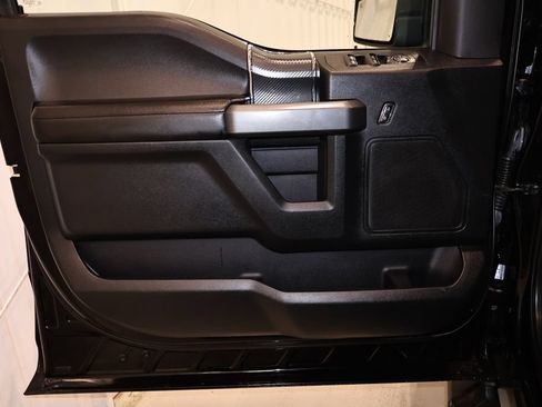 Used 2019 Ford F150 XLT w/ Equipment Group 302A Luxury AWD/4WD image 5