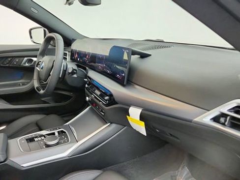 Used 2025 BMW 230i xDrive Coupe image 20